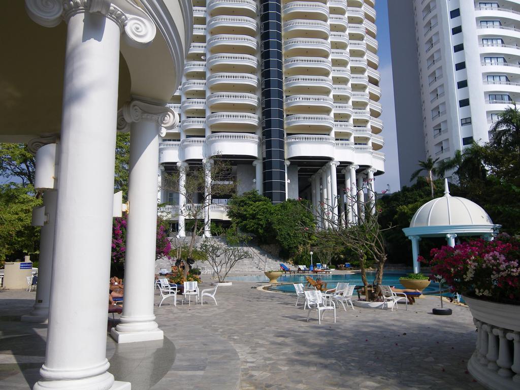 Sky Beach Apartment Pattaya Exterior foto