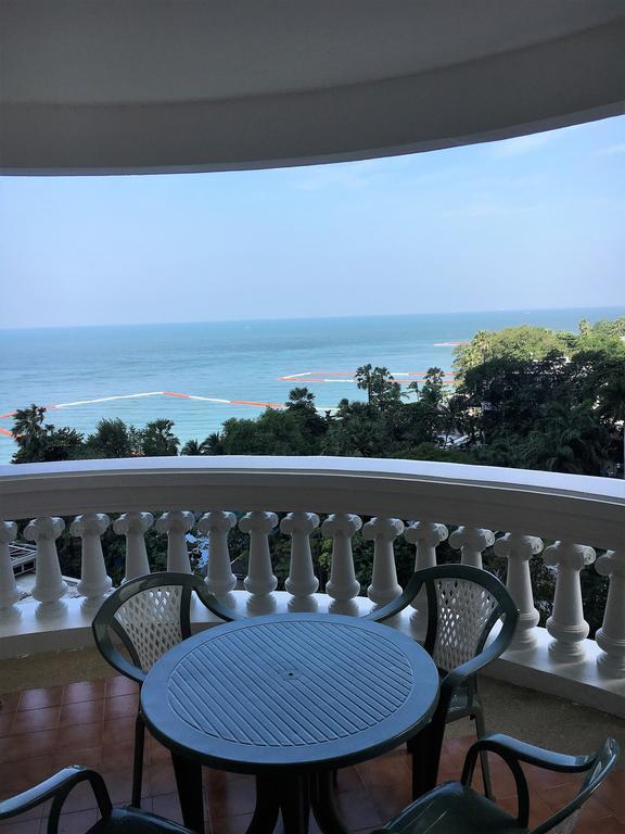 Sky Beach Apartment Pattaya Exterior foto