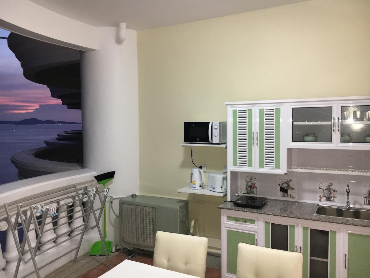 Sky Beach Apartment Pattaya Exterior foto