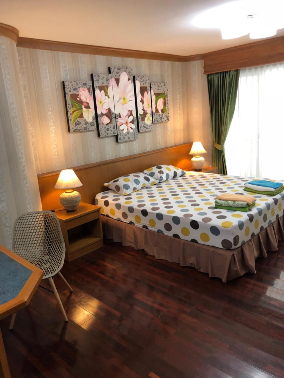 Sky Beach Apartment Pattaya Exterior foto